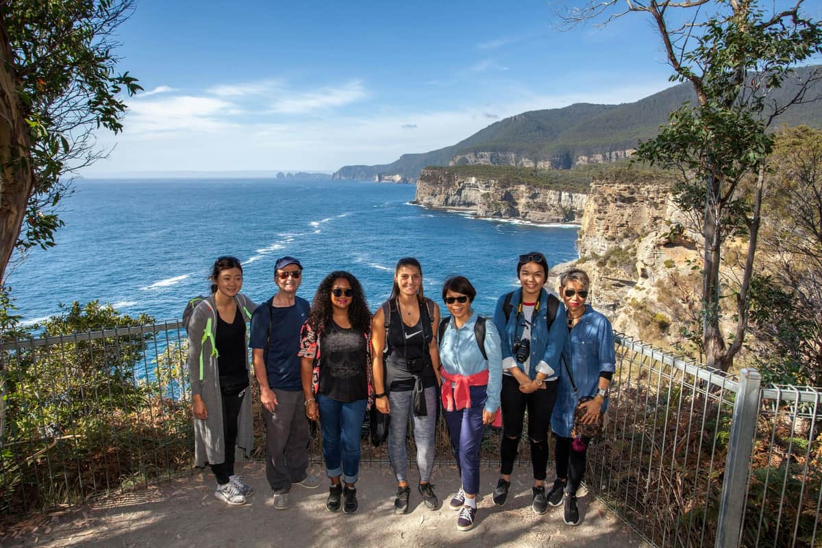 Paseo por el acantilado de Waterfall Bay