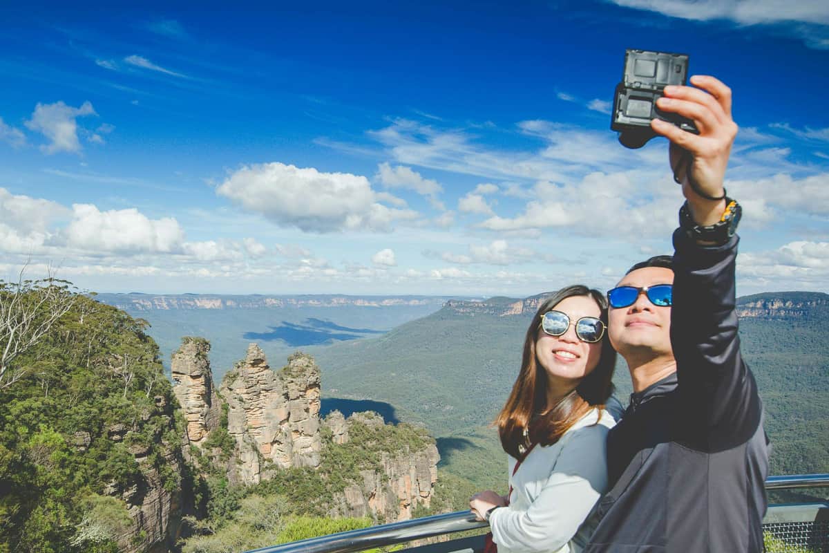 Selfie in front of the Three Sisters in the Blue Mountains