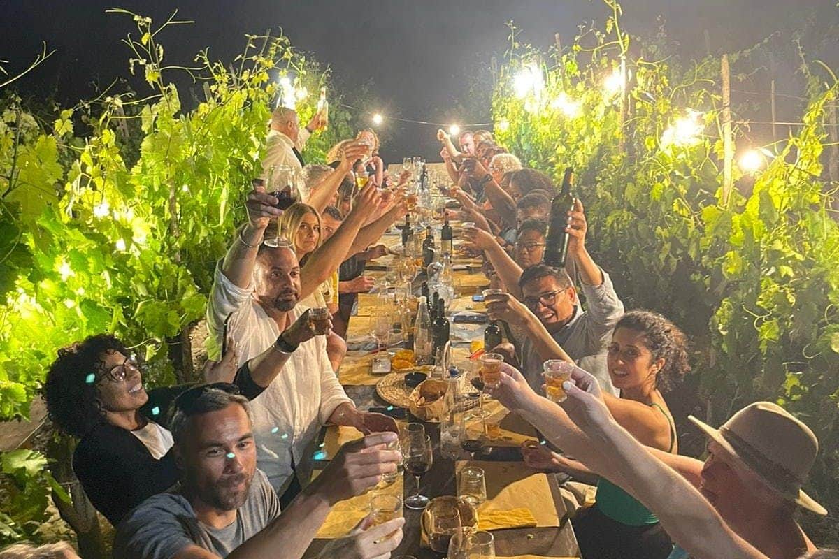 Cena en el viñedo