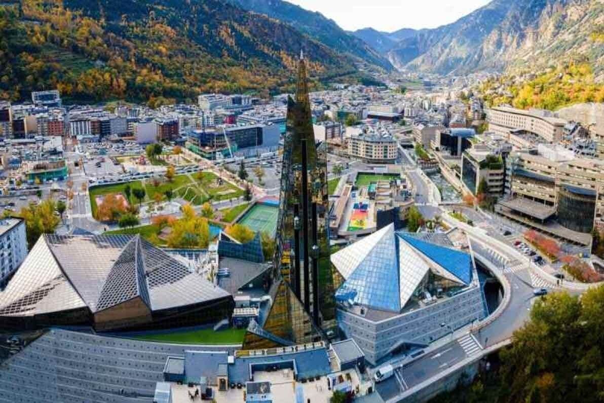 Andorra & France: Day Trip from Barcelona Andorra