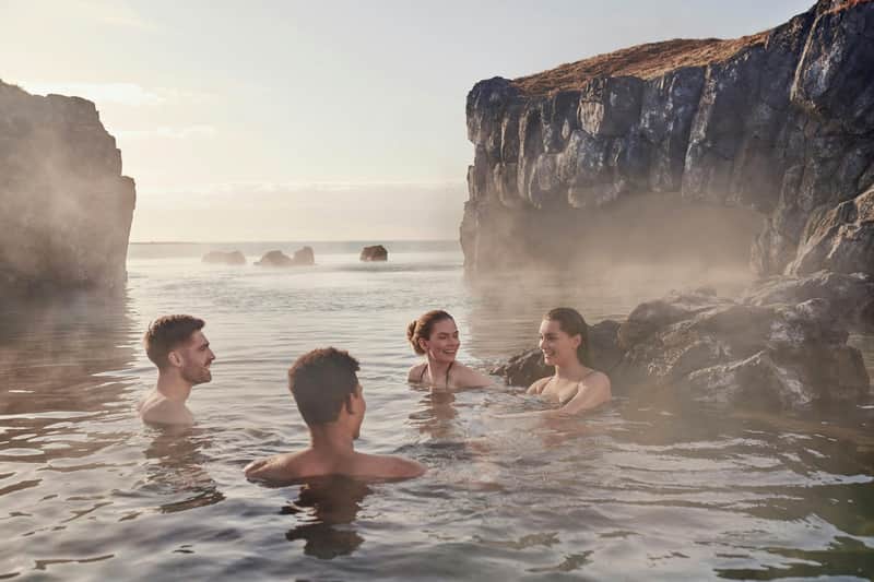 Fagradalsfjall Volcano & Sky Lagoon: Spa Entry + Hiking Tour from Reykjavik