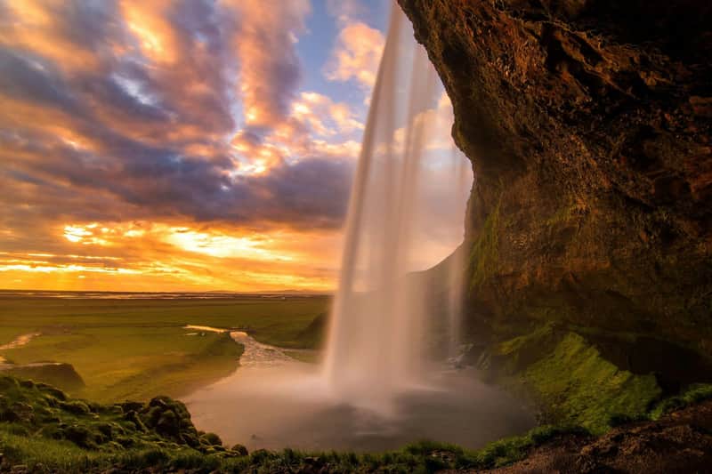 Saghe della costa meridionale: Spiaggia di sabbia nera, cascate e ghiacciai (Reykjavík) Cascata di Seljalandsfoss