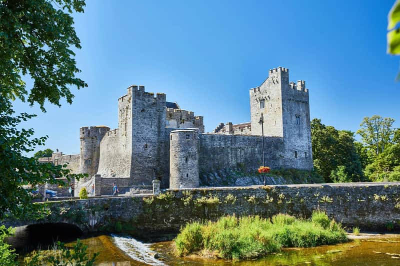 Blarney, Rock of Cashel & Cahir Castles: Day Tour From Dublin Cahir Castle