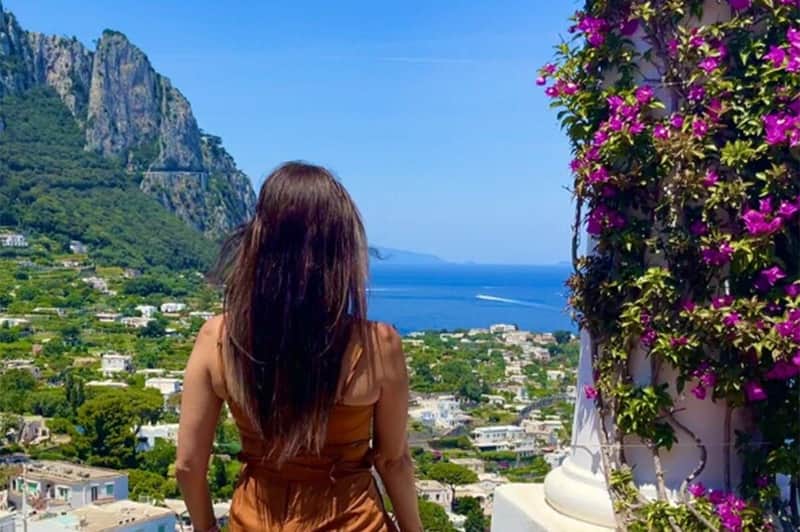 Capri Island & Blue Grotto: Small Group Guided Tour + Roundtrip from Naples Capri and Blue Grotto