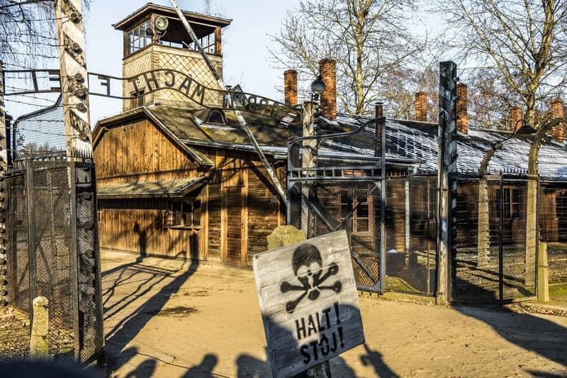 Auschwitz-Birkenau: Führung + Hin- und Rückfahrt von Warschau