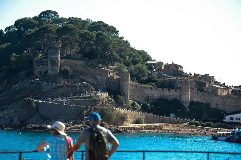 Costa Brava: Small Group Tour with Lunch from Barcelona