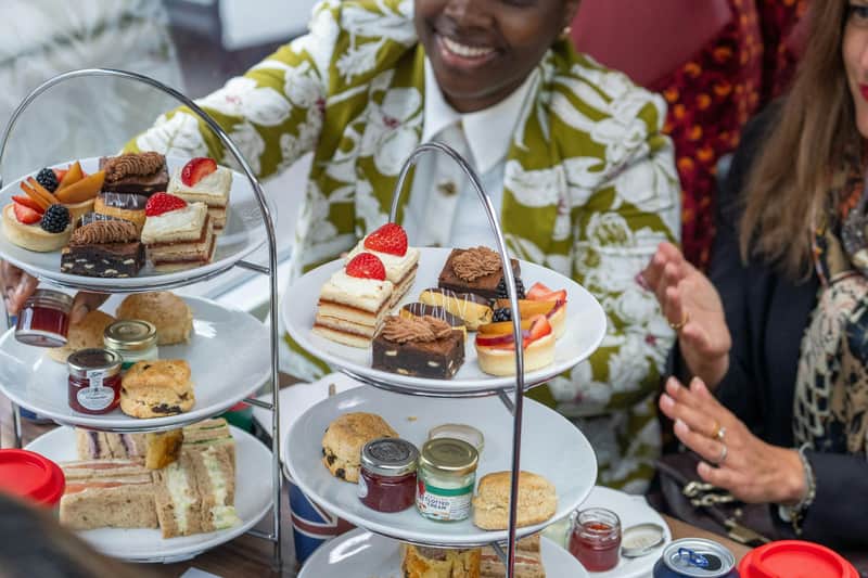 PG Tips Afternoon Tea + Sightseeing Bus Tour with Buckingham Palace State Rooms