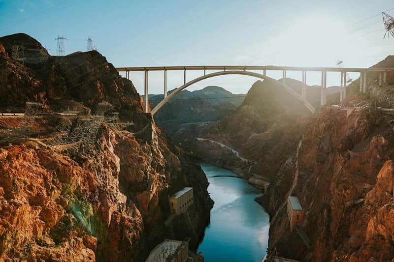 Las Vegas: Visita guiada VIP a la Presa Hoover + Aventura en todoterreno + Comida